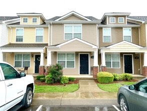 Building Photo - 318 Sam Houston Cir