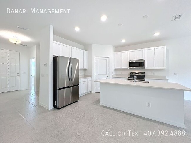 Building Photo - 1679 Meadowlark Dr