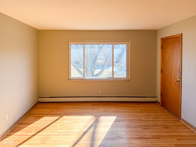 Building Photo - 5918 Devington Rd