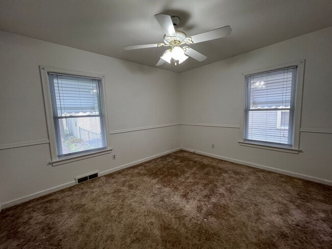Building Photo - Two bedroom, two bath home for rent.