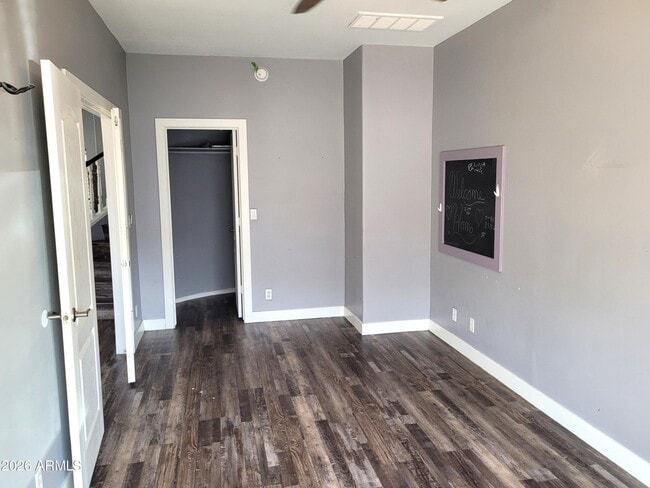 Building Photo - 4058 E Aspen Way