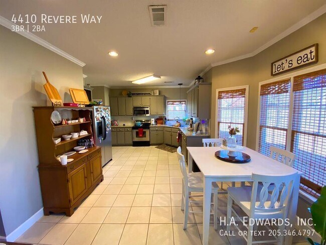 Building Photo - 4410 Revere Way