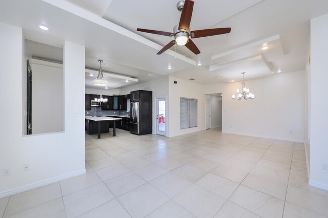 Building Photo - 2319 Palos Lp