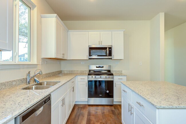 Building Photo - New Construction Rental Home in NW Side.