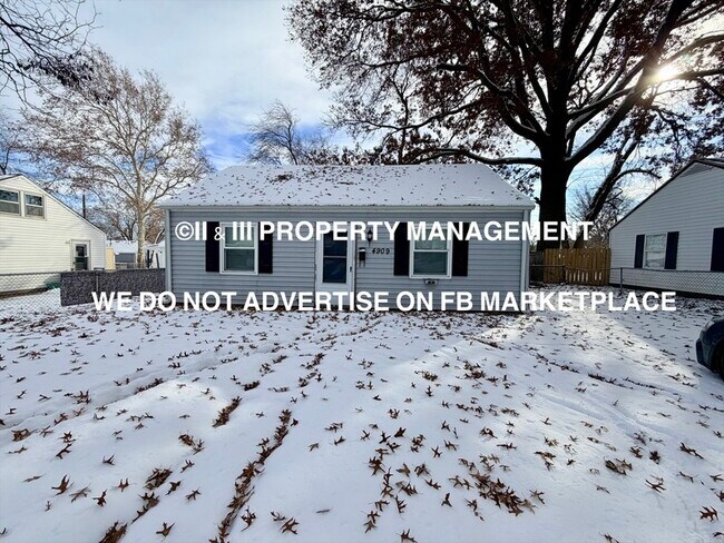 Primary Photo - 4909 Woodend Ave