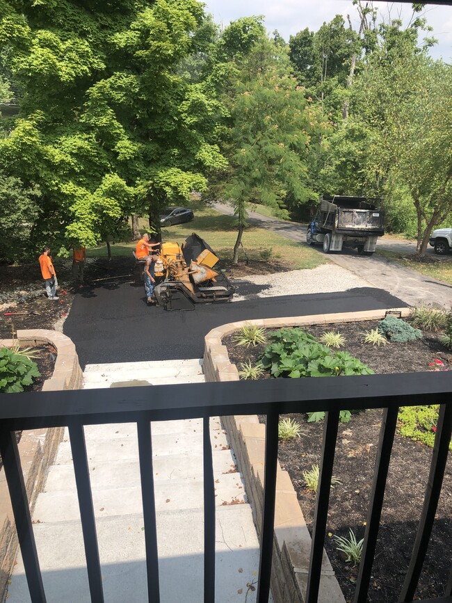 New blacktop 4 car parking area - 9129 Heritage Ct