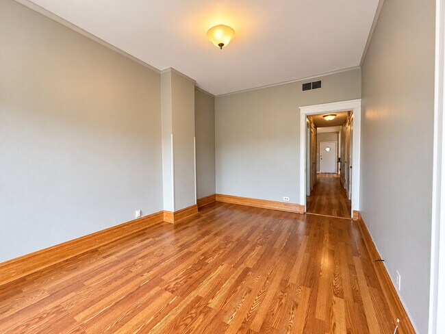 Building Photo - 3347 S Emerald Ave