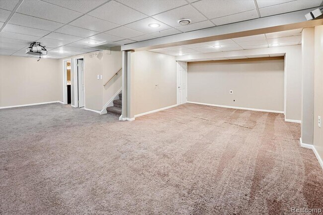 Building Photo - 11809 Meteor Dr