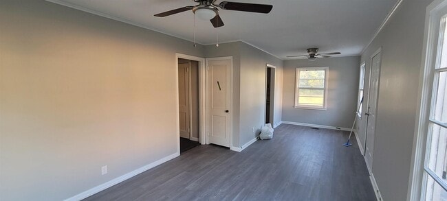 Building Photo - 1604 Texas St