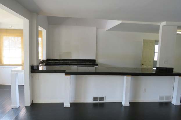 Building Photo - 544 N Hainesville Rd