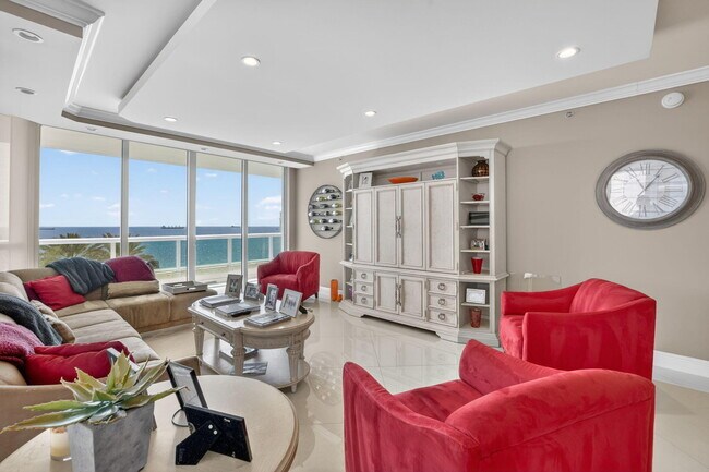 Building Photo - 101 S Fort Lauderdale Beach Blvd