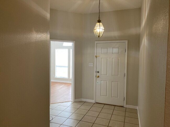 Building Photo - 3136 Braford Dr