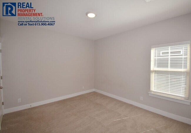 Building Photo - 2432 Fig Dr