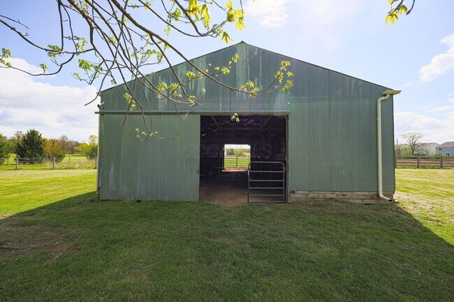 Building Photo - 1155 S Three B's & K Rd