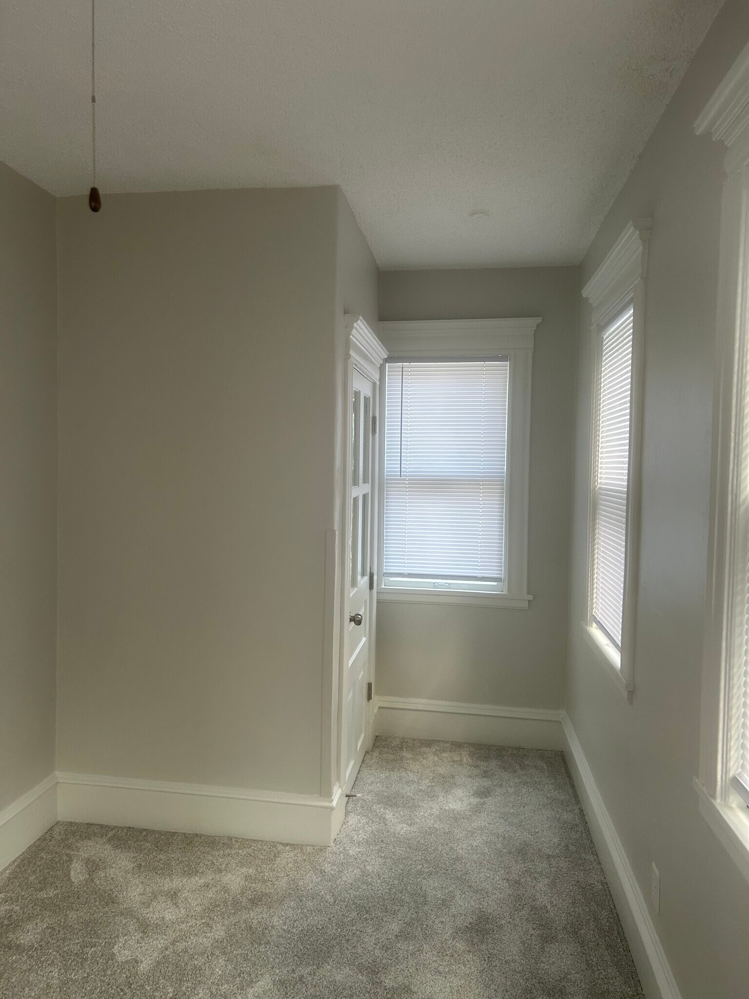 Building Photo - 1322 Adams St NE