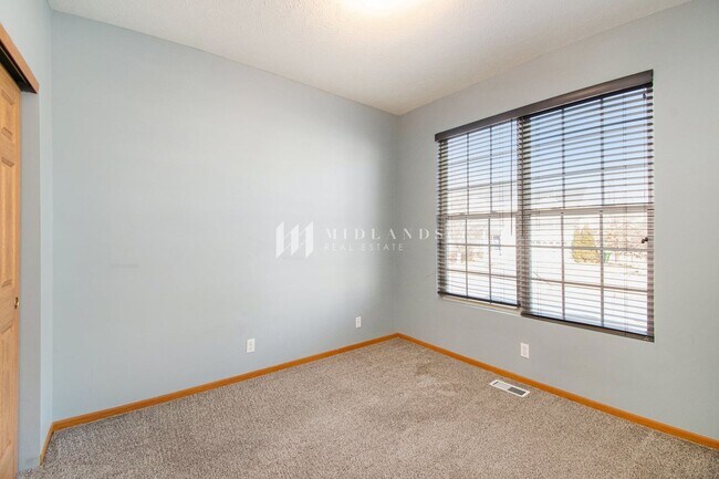Building Photo - 14002 Kelly Dr