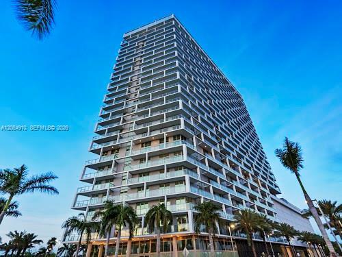 Building Photo - 2000 Metropica Wy