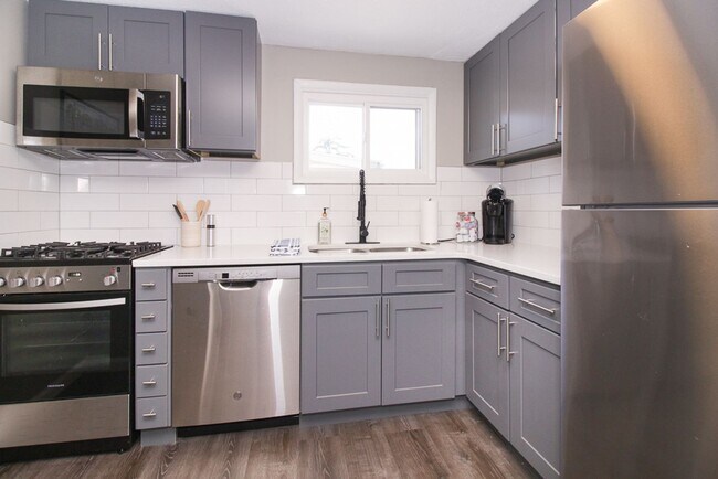 Building Photo - 7703 Essen Ave