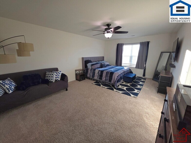 Building Photo - 228 Newman Cir