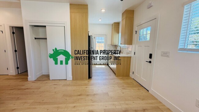 Building Photo - 4104 16th Ave