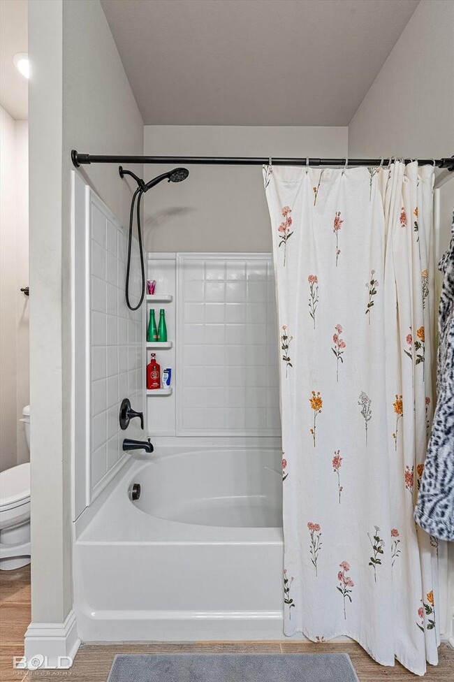 Building Photo - Legacy Pointe