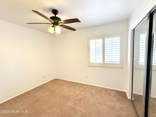 Building Photo - 1496 Stratford Pl
