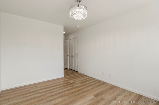 Building Photo - 107 N Atlanta St