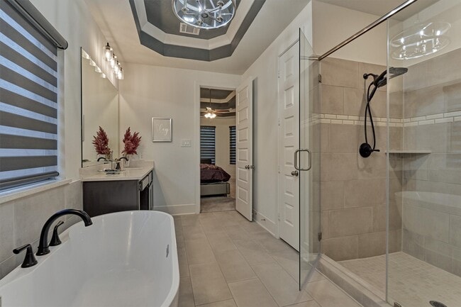 Building Photo - 407 Tulip Tree Ct