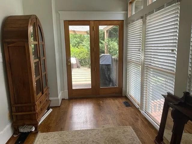 Building Photo - 566 Rankin St NE