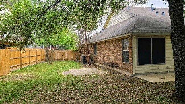 Building Photo - 2517 Jacqueline Dr