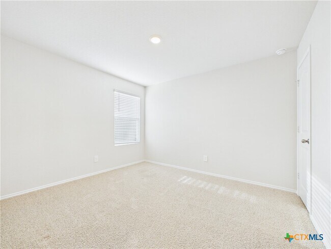 Building Photo - 1012 Betsy Dr