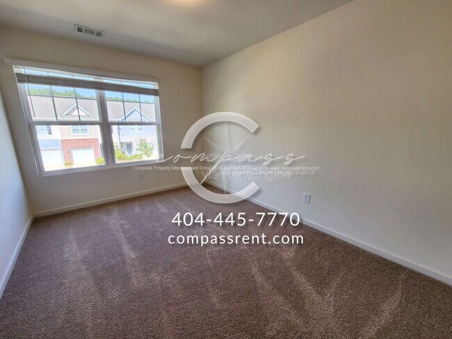 Building Photo - 2365 Camden Oak Way