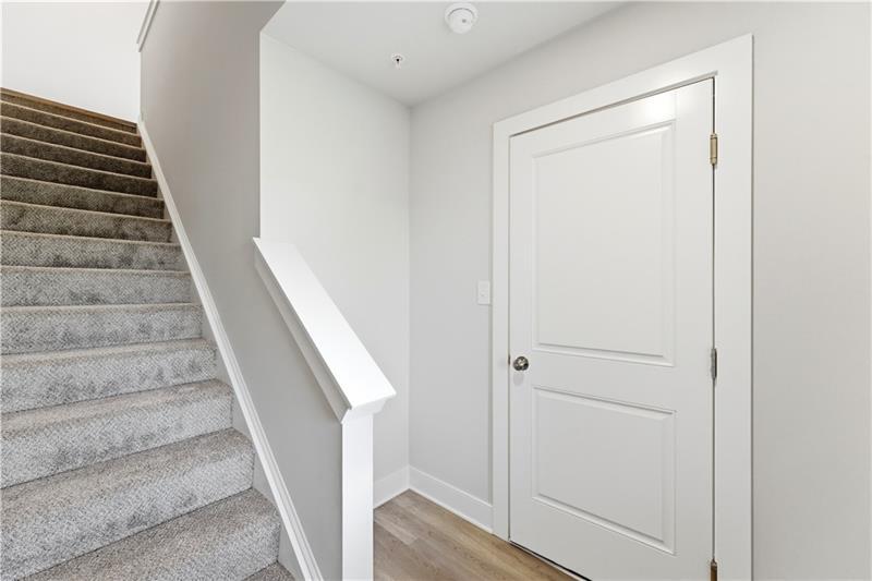 Building Photo - 227 Oliver Way