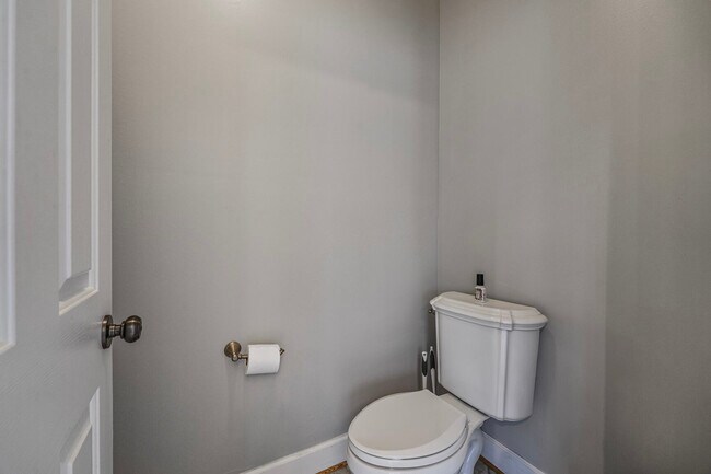Building Photo - 5090 Hazel Ferguson Dr
