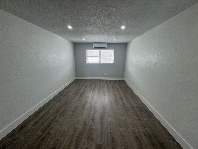 Interior Photo - Fillmore Gardens LLC