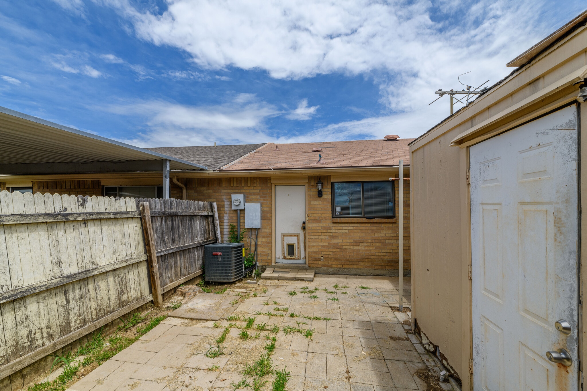Building Photo - 9 E Mountain Creek Ct