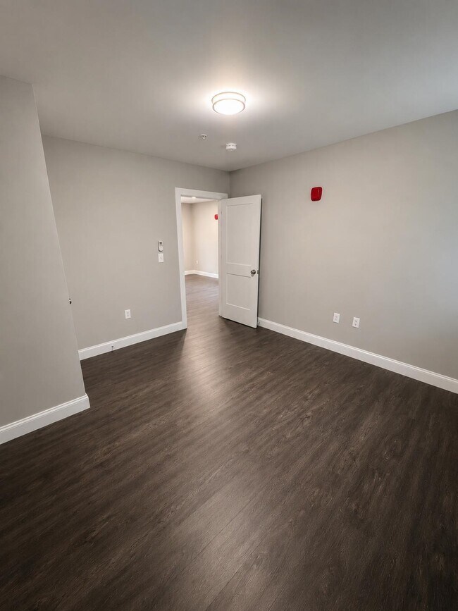 Building Photo - 50 Monarch Wy