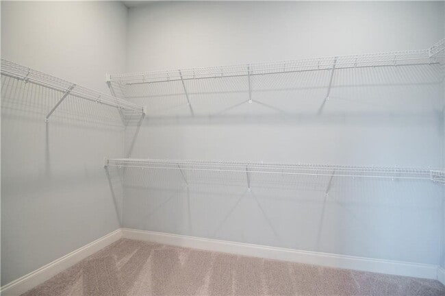 Building Photo - Spacious & Stylish 4BD Home with Loft in C...