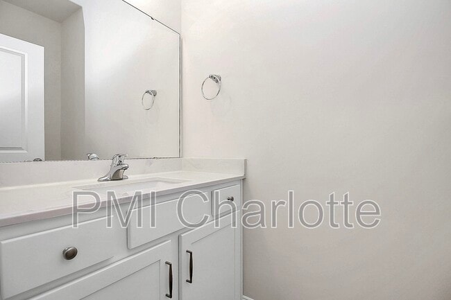 Building Photo - 10436 Glenmere Crk Cir