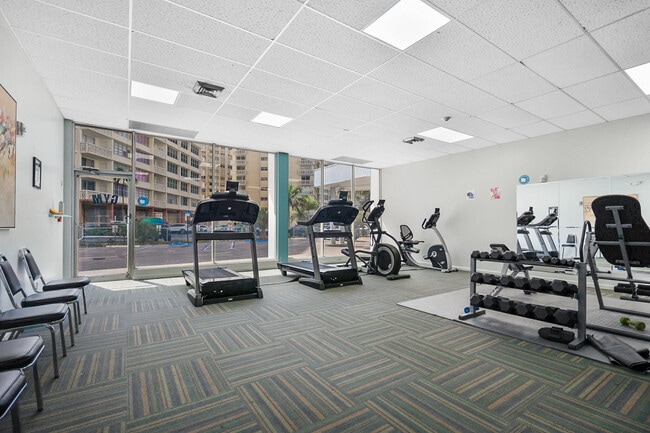 Building Photo - 1801 S Ocean Dr