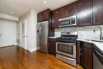 Building Photo - 331 D St