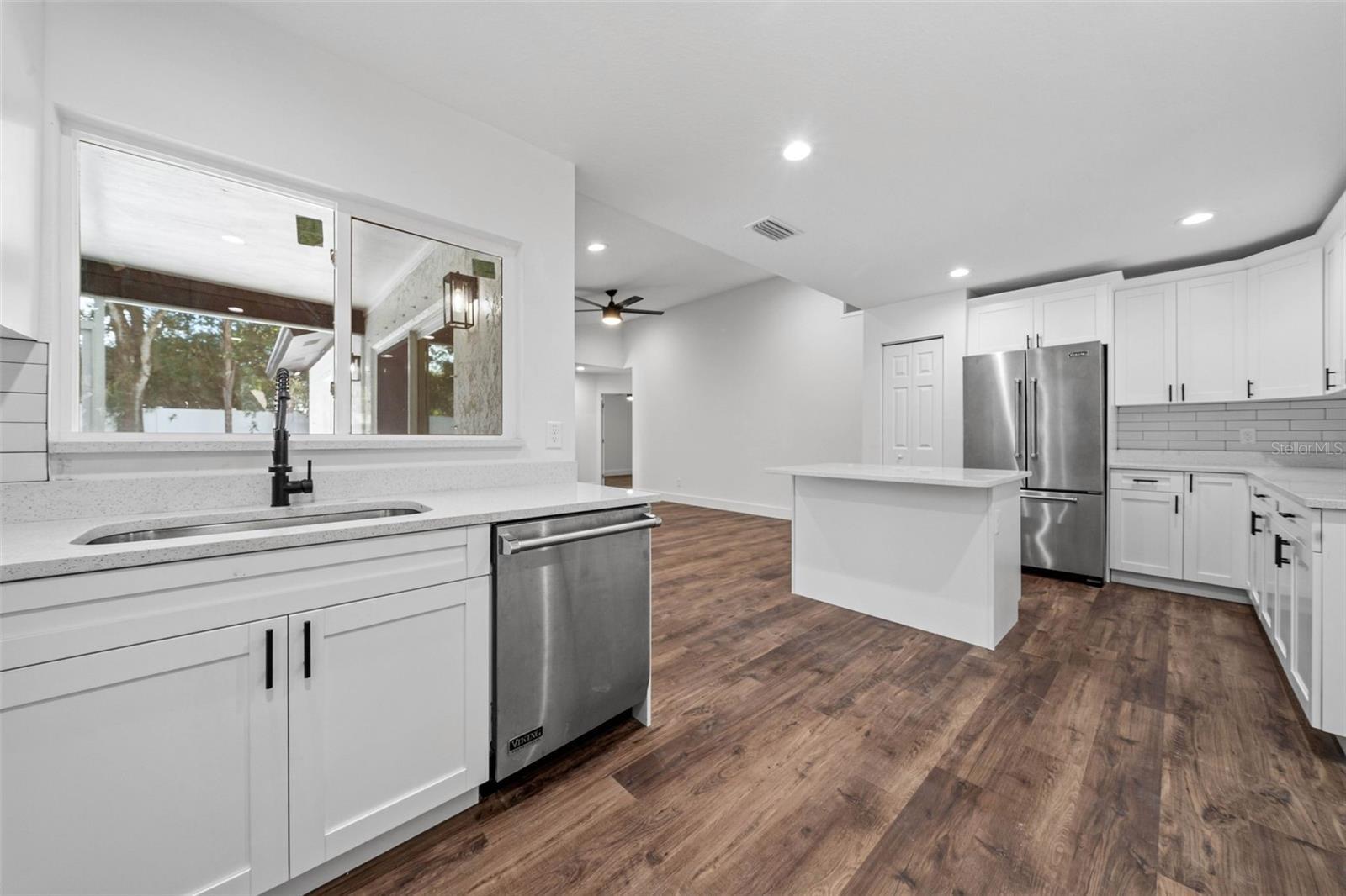 Building Photo - 12335 Yellow Rose Cir