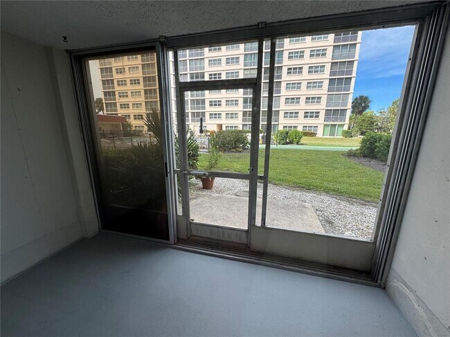 Building Photo - 232 St Augustine Ave