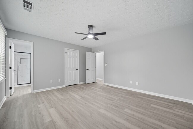 Building Photo - 3198 Booths Ct