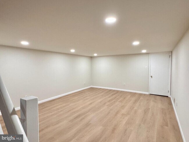 Building Photo - 4800 Sugar Plum Ct
