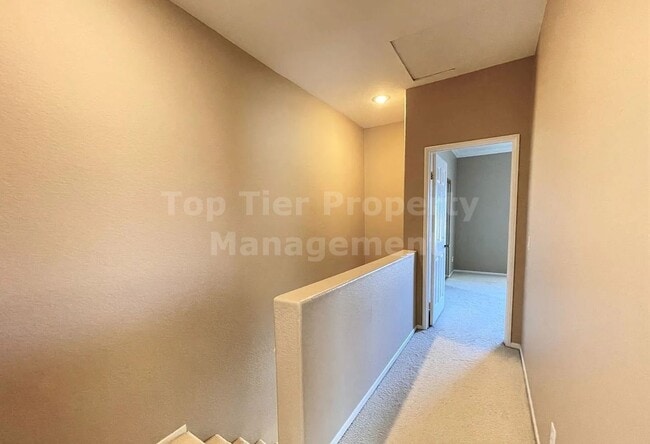 Building Photo - ***Gorgeous 2 bed / 2.5 bath / 1,202 sqft Townhome in Carmel Valley - Available NOW***