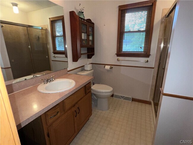 Building Photo - 6314 Hardwood Ln