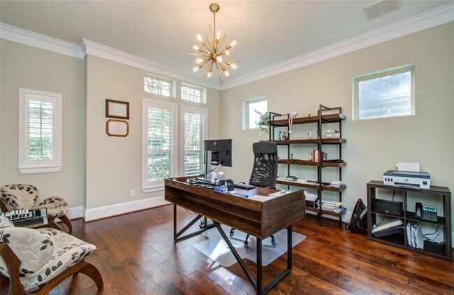 Building Photo - 28627 Rolling Ridge Dr