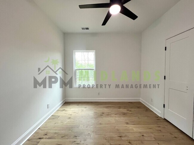 Building Photo - 1510 Noble Ave