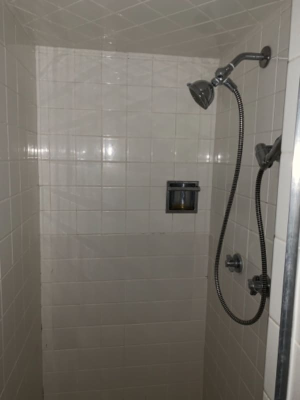 Building Photo - 2026 Brookline Dr